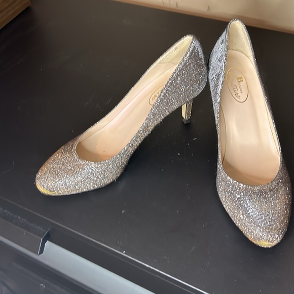 Silver and gold shimmer heels - Picture 2 of 4